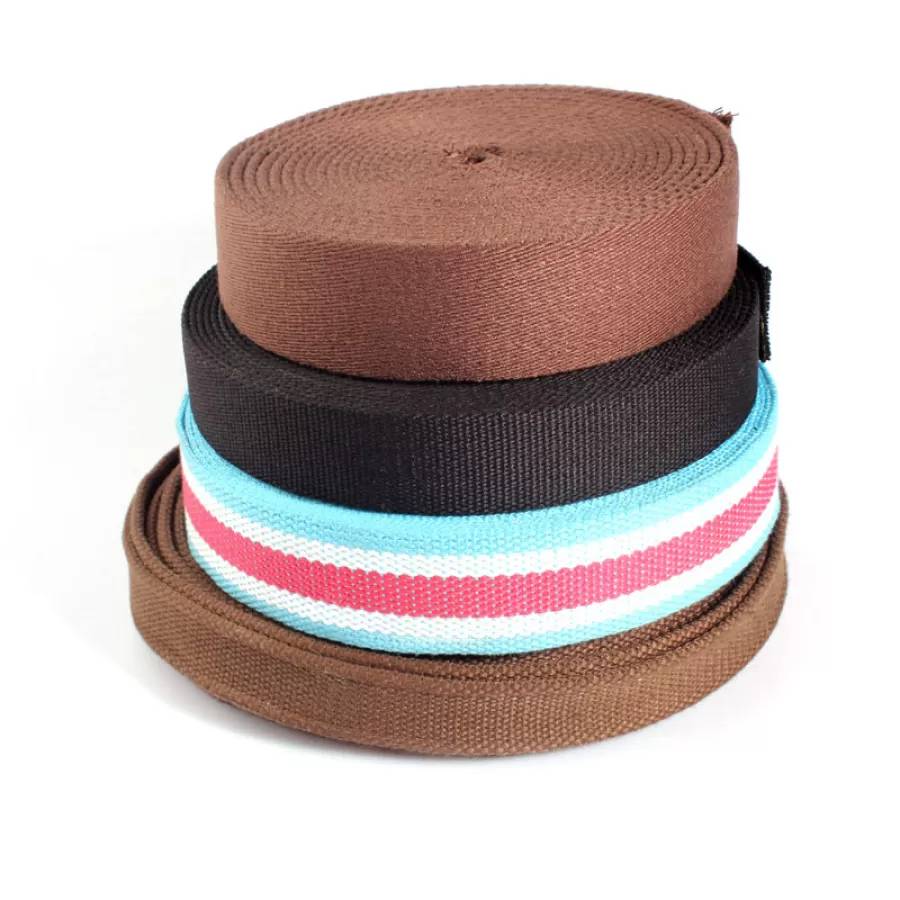 Intermediate color edge - wrapped striped elastic band